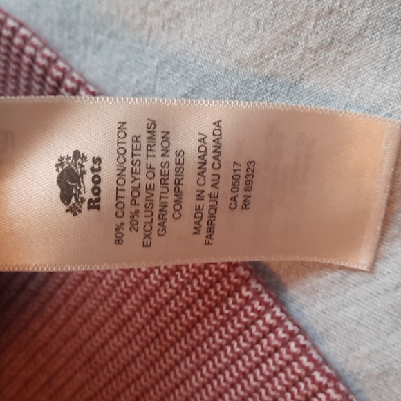 Last Chance:Roots Canada Red/White Sweatshirt (Small) - Picture 8 of 9